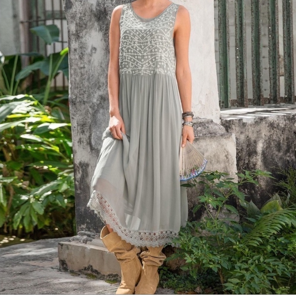 SUNDANCE 100% Silk Boho Embroidered Slip Dress Overlay in Mint Size Small NWOT